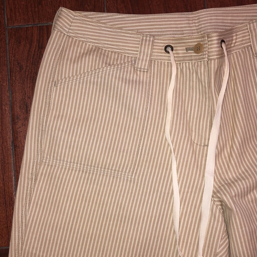 Jones New York sport brown and white pants. 10 - Picture 2 of 5